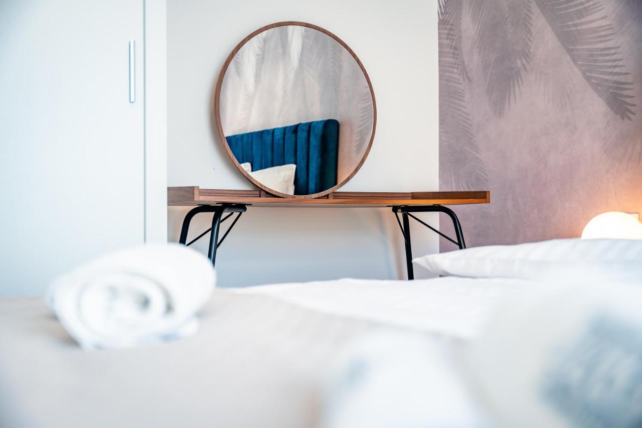 Apartamenty W Zatoce Mikołajki Екстериор снимка